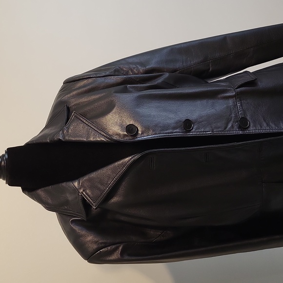 COPY - Danier Ladies Black Leather Jacket, buttons down the front, 2 pockets. - Picture 6 of 14